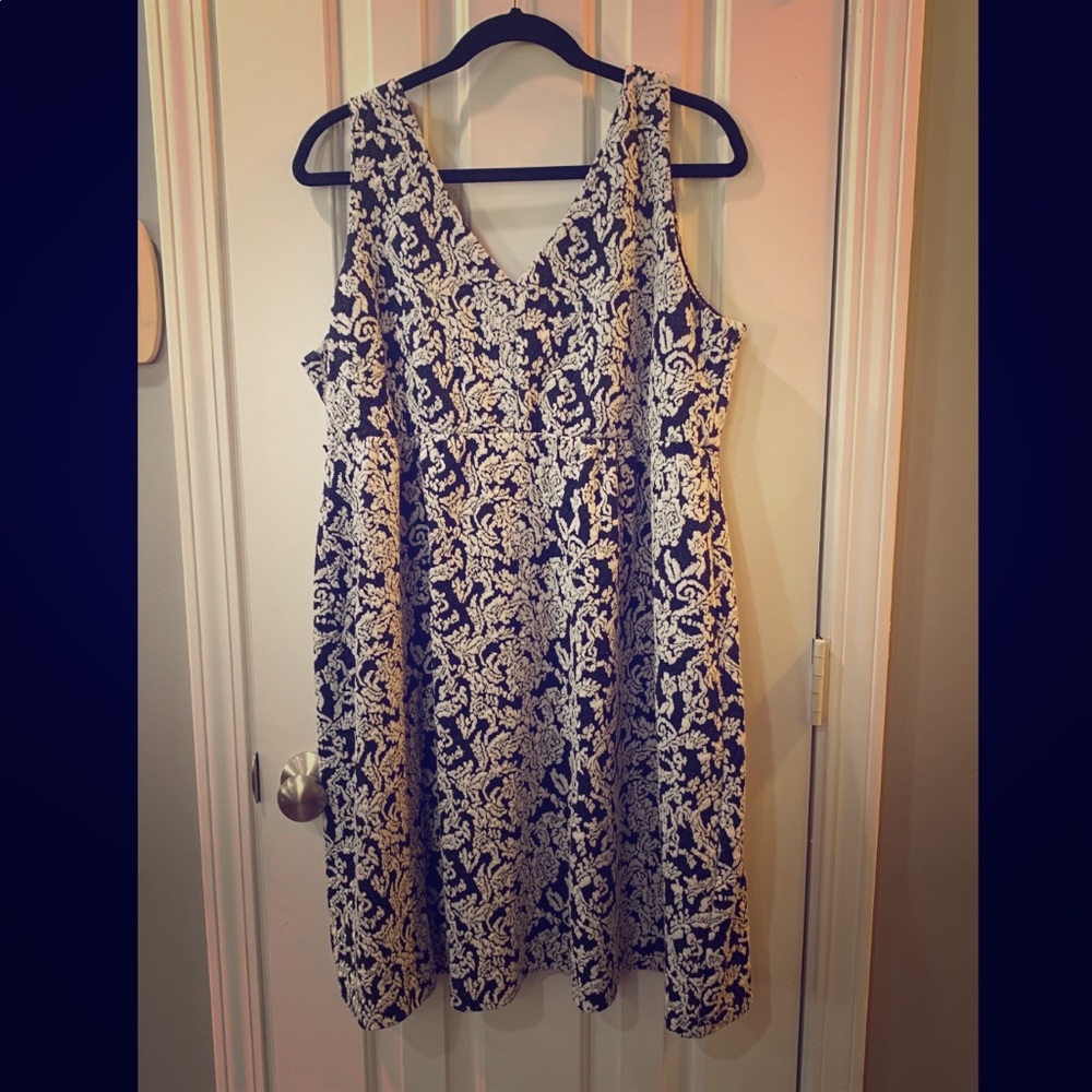 Sleeveless Maternity Dress